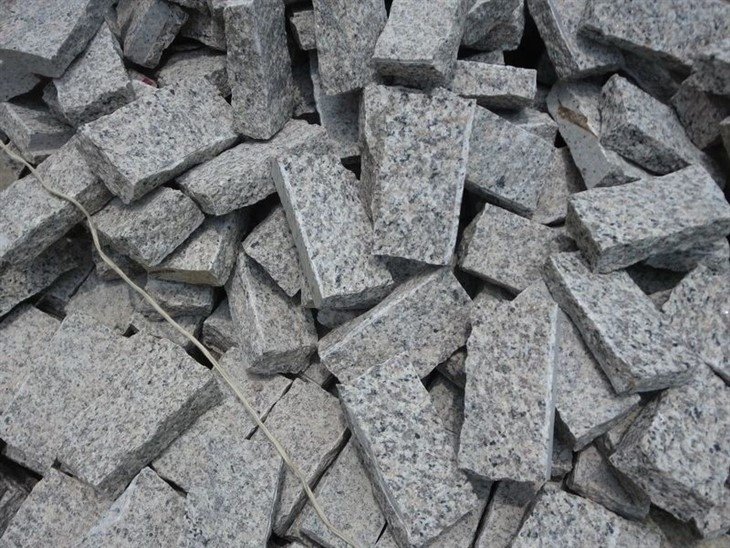 Granite-Tiger-Skin-Red-Stone-Exporter-for-Floor.webp (5)(001)