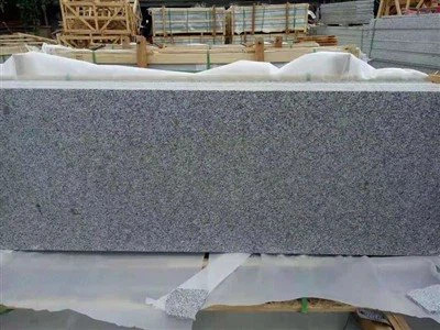 Demi-dalles de granit gris chinois en pierre naturelle